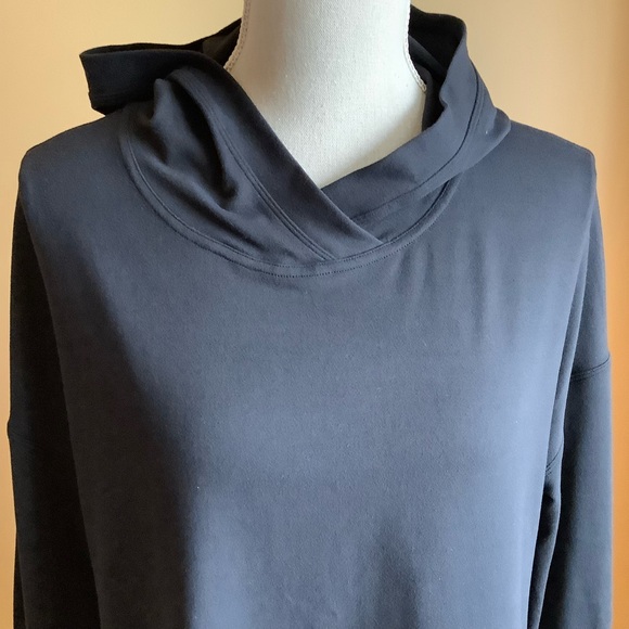 LULULEMON Black Extra Mile Hoodie Size 8 - Picture 5 of 11